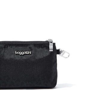 On the Go Daily RFID Pouch